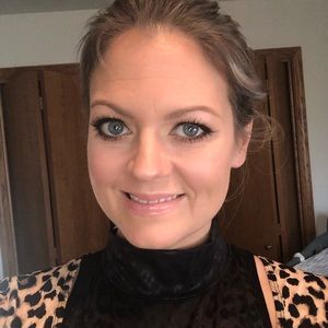 Meet your Posher, April